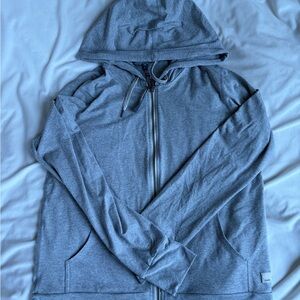 Vuori halo essential hoodie - grey